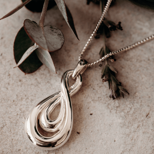 Sterling Silver Twisted Charm Pendant Necklace