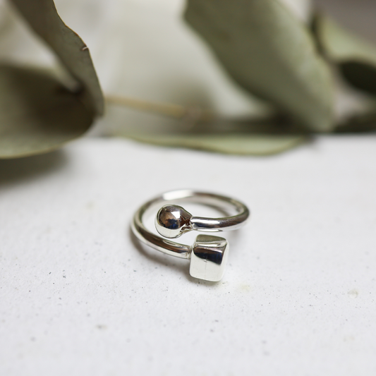 Adjustable ball & square ring
